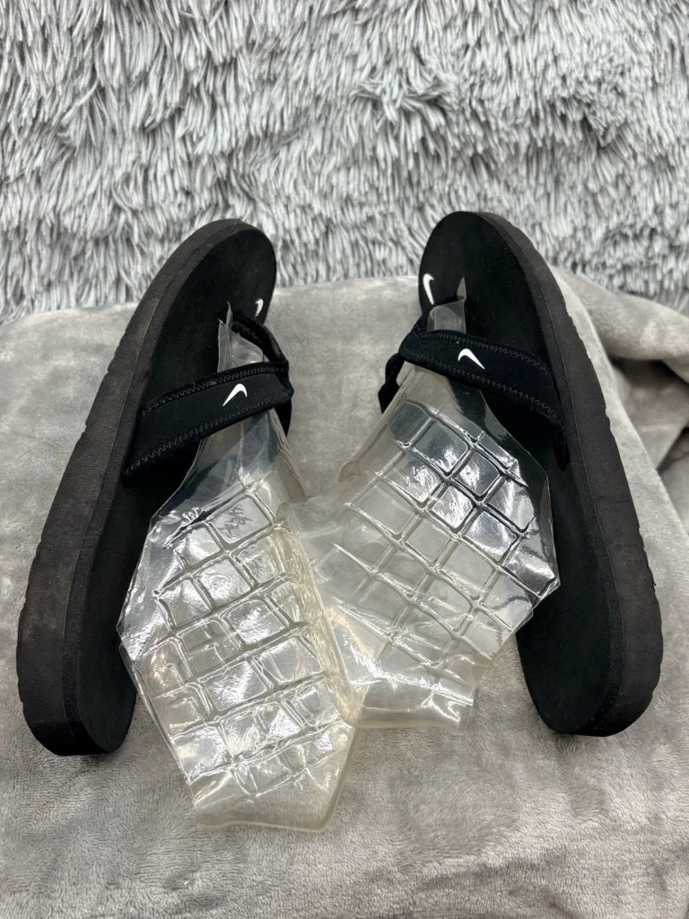 Nike Sandals Womens 9 Celso Girl Thong Flip Flop Black White Casual Beach